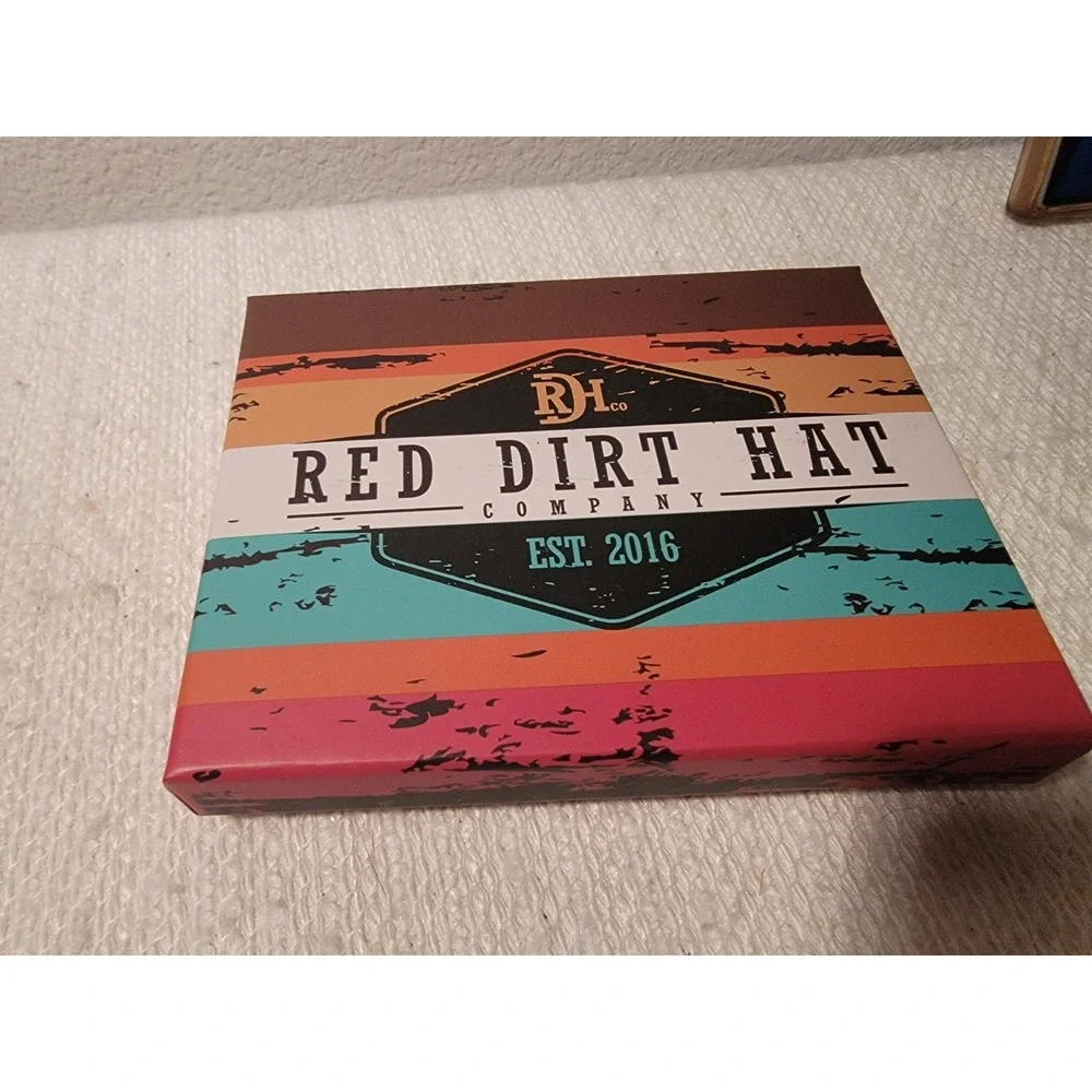 Red Dirt Hat‎ Company Genuine Tooled Leather Bifold Wallet Men's New With Box